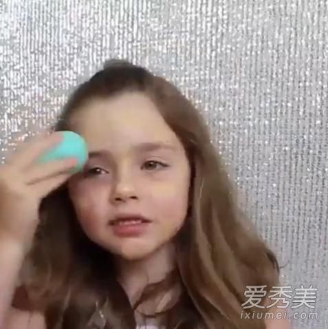 6岁“小芈月”刘楚恬化妆照 萌翻网友！ 小萝莉化妆