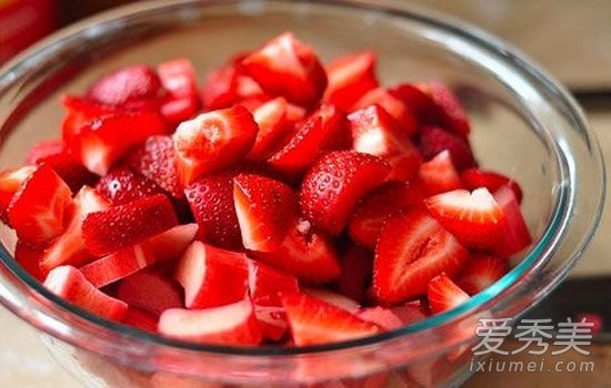 盤點含維生素C最多的水果 常吃讓你全身美白 維c含量高的水果