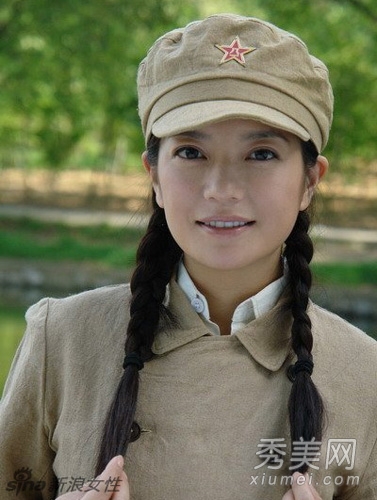 “麻辣女兵”熱播 11位女星軍裝美妝對決