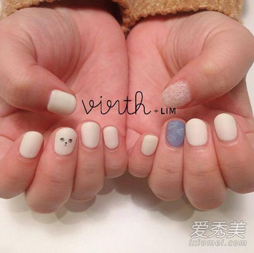 2016春天美甲重点：清新感十足的雾面与留白 美甲图片2016款式