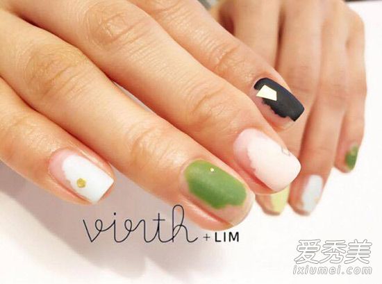 2016春天美甲重点：清新感十足的雾面与留白 美甲图片2016款式