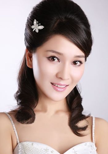 陈蓉演绎5款优雅复古新娘发型