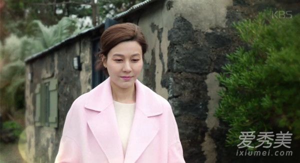 《通往机场的路》金荷娜粉红空姐妆容 韩剧女主角妆容