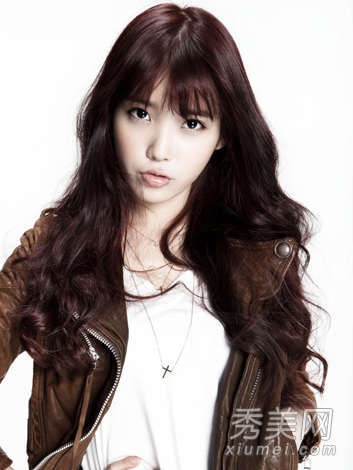 韩国女星李智恩IU示范 圆脸适合的显瘦发型