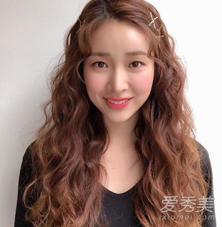 韩国羊毛卷发型图片 羊毛卷发型中长发