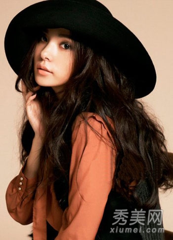 韩国女星闵孝琳多变发型 演绎时髦Style