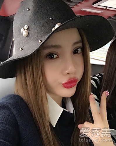 图解红唇妆画法：李小璐化错妆变“香肠嘴”