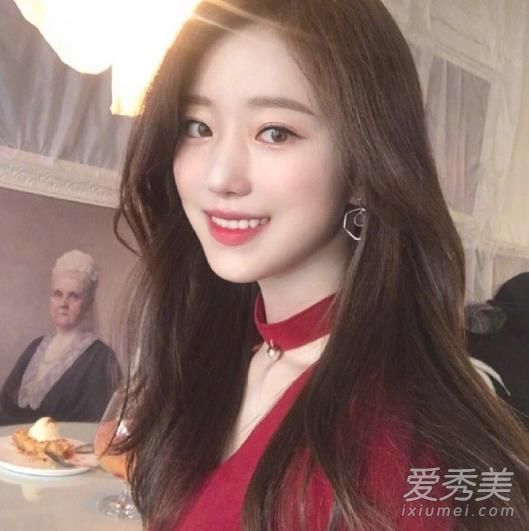 中长发怎么卷好看图片 2018流行中长发卷发发型图片