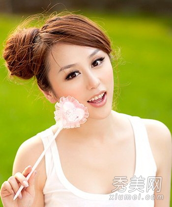 夏季最新韩国女生发型 甜美惹人爱