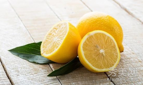 柠檬去屑椰子油润发 9种最佳护发食物