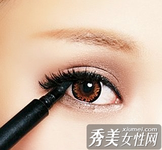 圣诞PARTY假睫毛美人大赏
