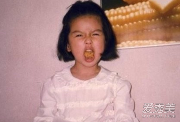 到底整没整？baby小学到初中的照片又被扒了个底朝天 baby整容前后照片