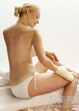 3种沐浴美容方法 洗出水嫩白皙好皮肤
