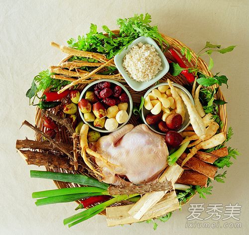 冬天皮肤干燥？4大饮食法让肌肤变得Q弹水润 皮肤干燥起皮怎么办