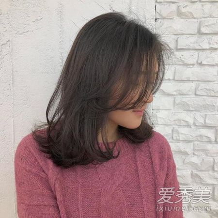 30岁职场女性适合留什么发型 职场有气质的发型图片