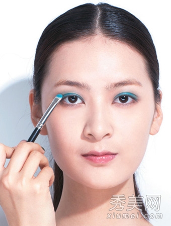适合亚洲脸的春季彩妆 “马卡龙”嫩妆教程图