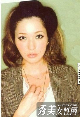 巧用发饰 让你更有女人味