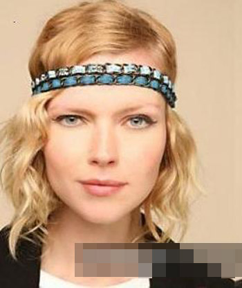 夏季女星凹造型神器—发带：不同脸型怎么选？ 怎么挑选适合的发带