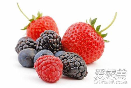 边吃边变美！7种回春食物轻松减龄10岁 吃什么对皮肤好