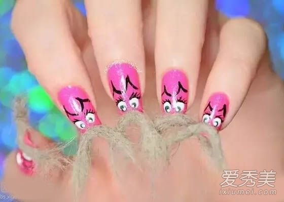 欧美时尚圈“长毛美甲”吓到宝宝了！ 长毛美甲