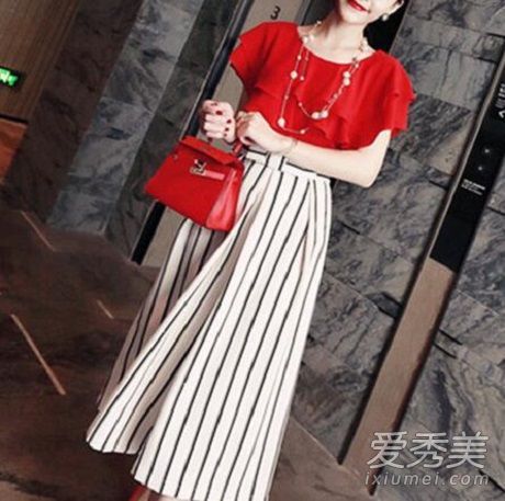 条纹打底裤配什么外套条纹打底裤配外套图片