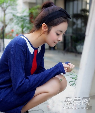 长发马尾怎么扎最清新 简单扎发超显气质