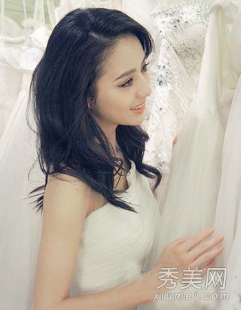 陈思成佟丽娅婚纱照 新娘公主头扎发超唯美