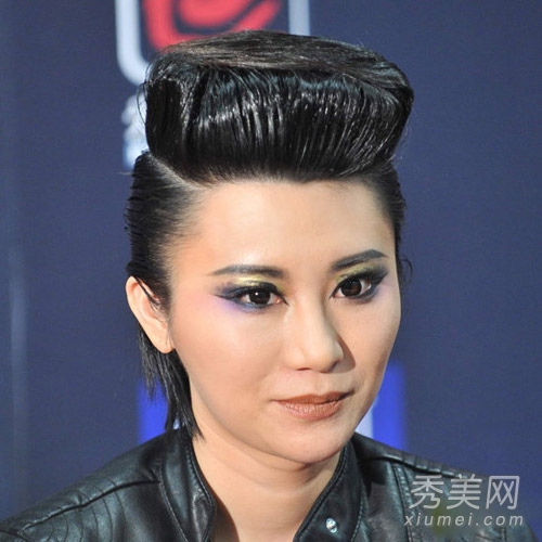 来自洗剪吹的你 王珞丹尚雯婕发型很雷人