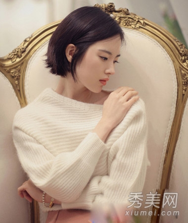 日系流行女生短发 蓬松感设计最减龄