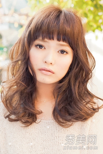 短发or长发 夏季最流行16款减龄发型