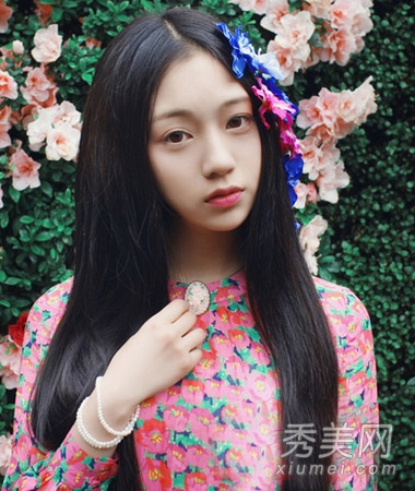 今年流行什么发型 甜美直发一样女神范