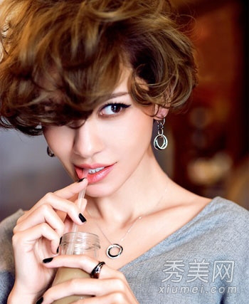 今年流行什么颜色头发 8款甜美染发色推荐