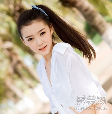 九月清新校园发型 可爱女生甜美不停