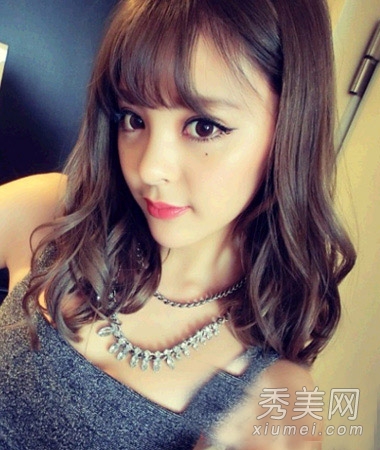 韩系瘦脸卷发大公开 时尚烫发显修颜魔力