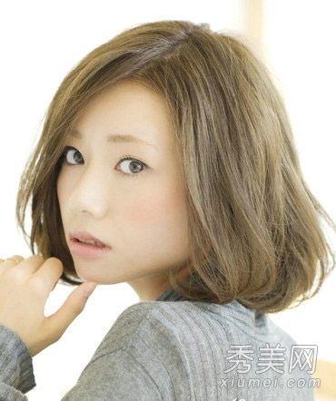 10款女生流行短发发型 春夏清新甜美风
