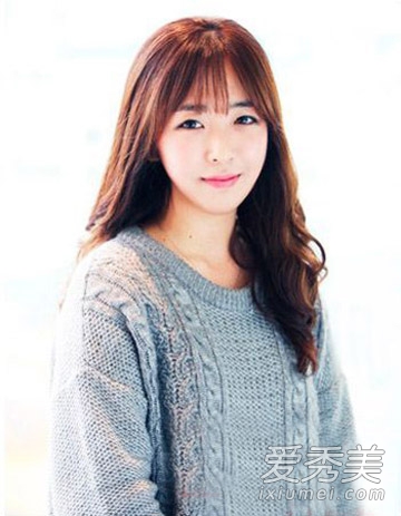 空气刘海持续大热 2015女生超美发型图片
