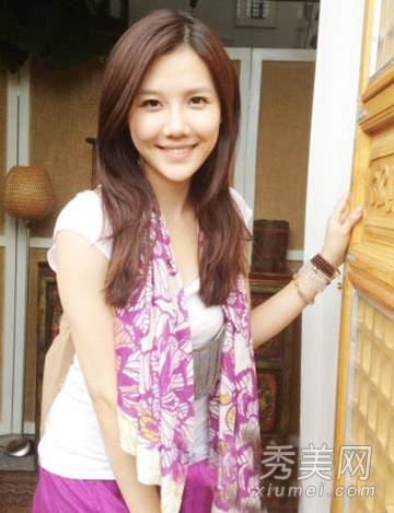乌贼刘再发威 美女主播刘语熙私照发型盘点