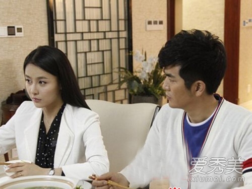 《妻子的谎言》贾青 清纯发型成新收视女王