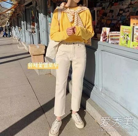 我不知道如何搭配衣服。春天只是“不容易穿”。