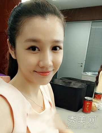乌贼刘再发威 美女主播刘语熙私照发型盘点