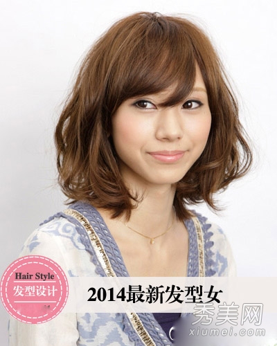 2014最新流行女生发型 卷发比直发更好看
