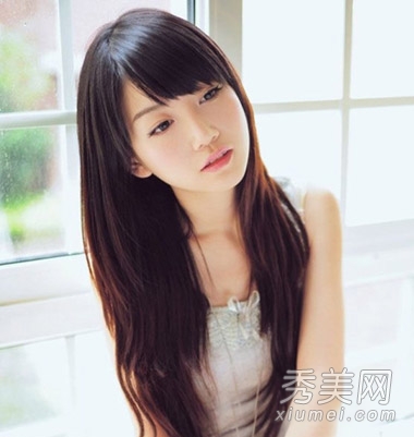春季淑女范直发发型 凌乱感更显女神范