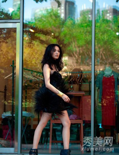 姚晨离婚因出轨？大嘴美女气质发型盘点