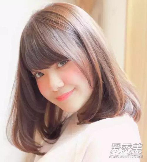 秋季流行乱穿衣？发型我就要百搭的中长发！ 秋季适合中长发吗