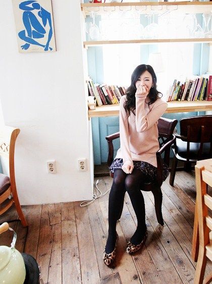 长衬衫+漂亮的裙子冬天很美