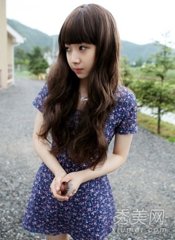 唯美动人的韩式长卷发发型图片