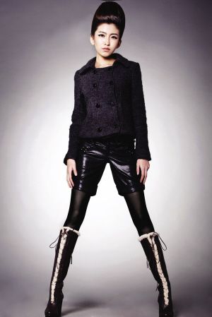 冬季绵羊服装穿温柔的女士