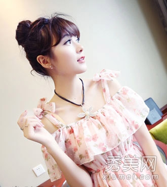 看季节选发型 三伏天女生清凉扎发推荐