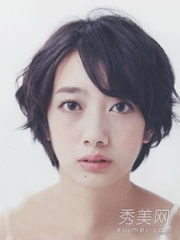 最新日系女生短发 纯美设计最流行