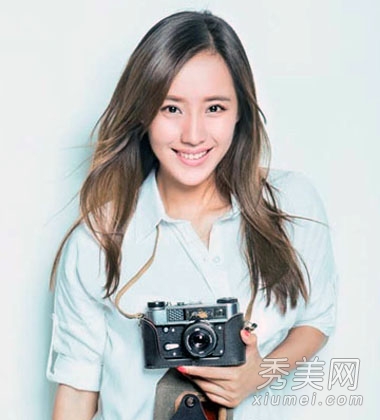 秋末女生发型图片 韩式长直发清新动人